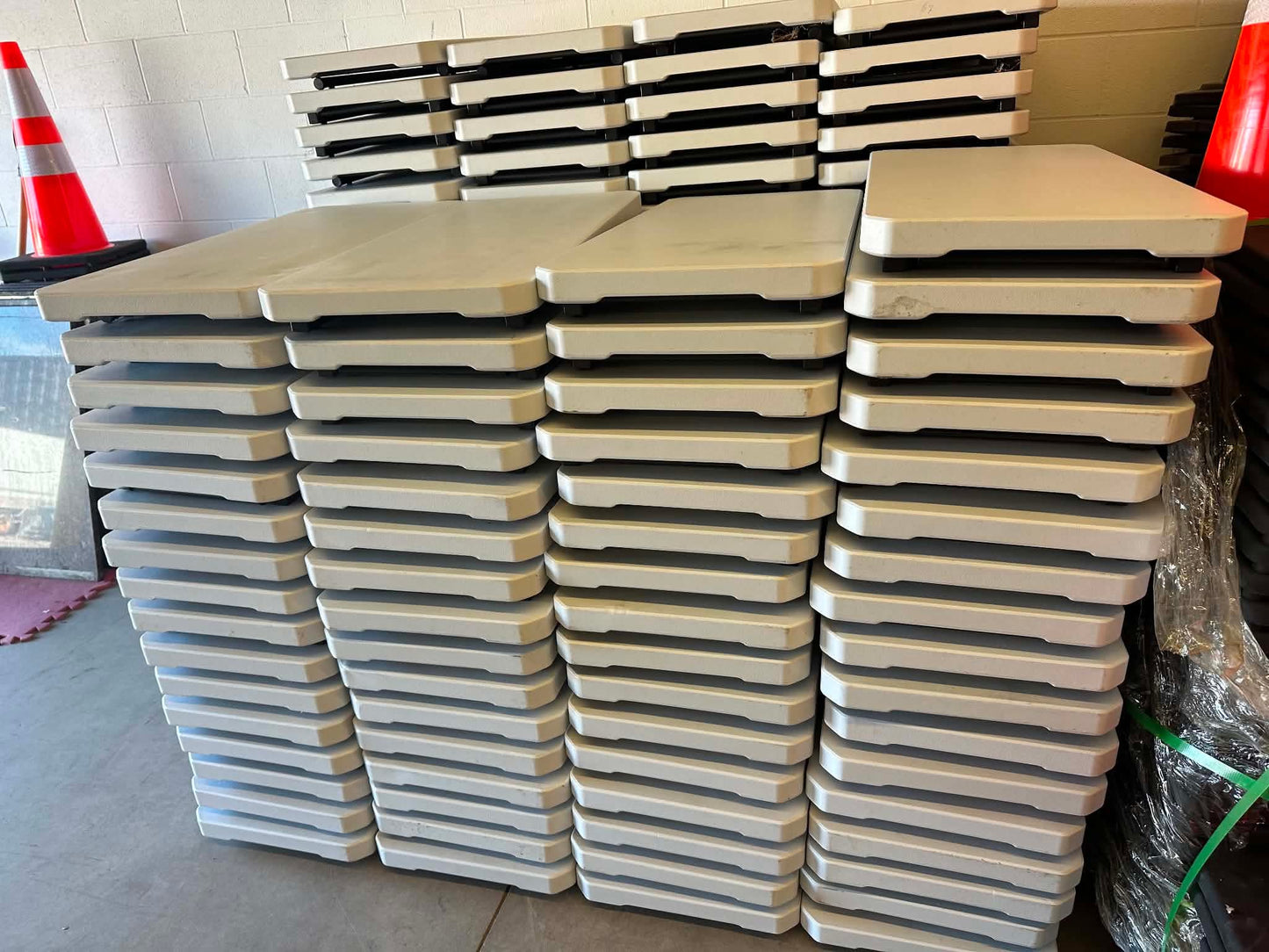 3' Plastic Folding Tables