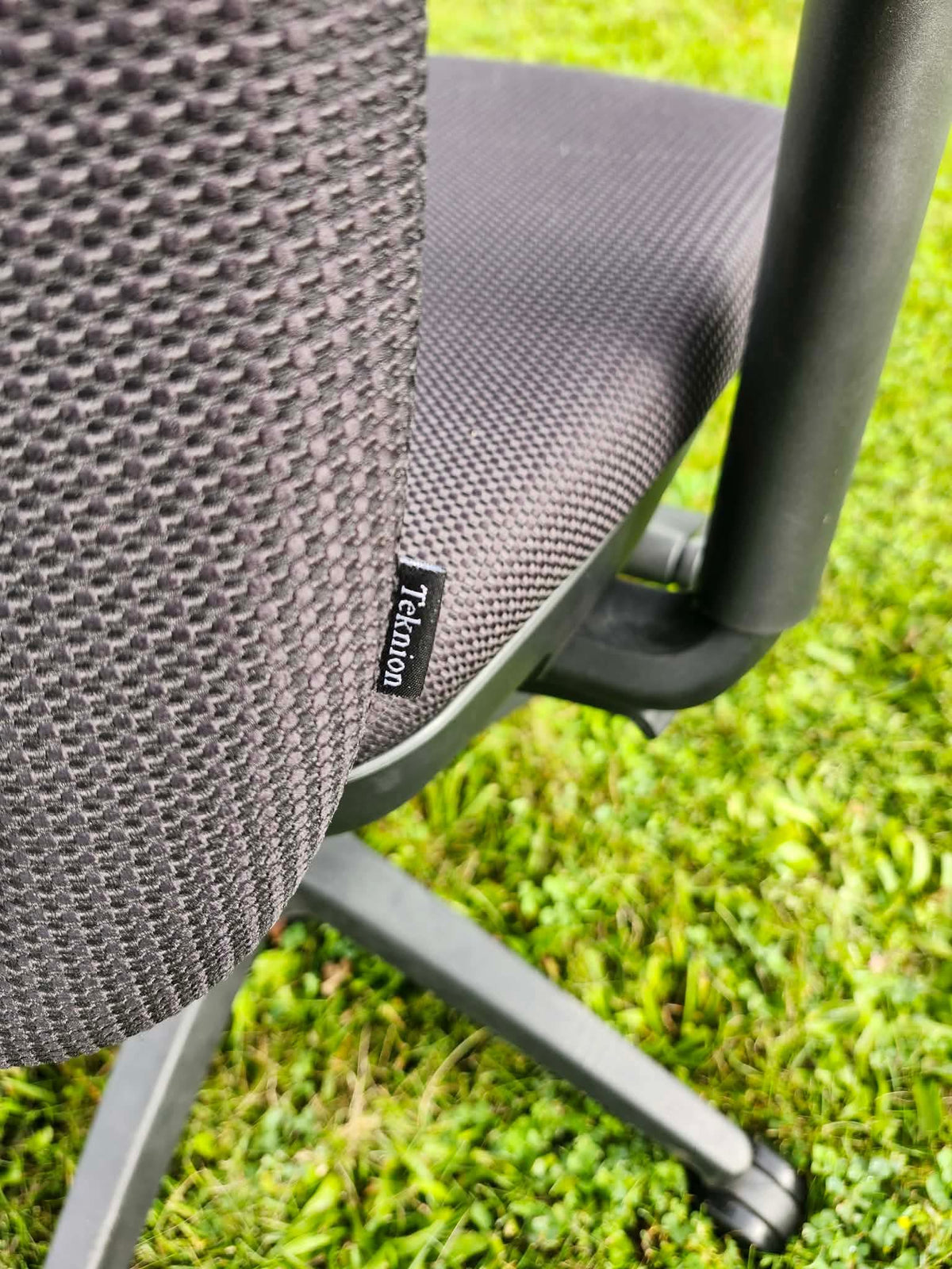 Black Teknion Amicus Office Chairs