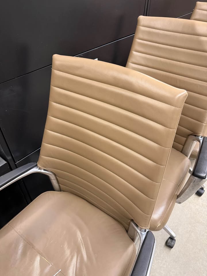 Beige Ribbed Back Office Chairs