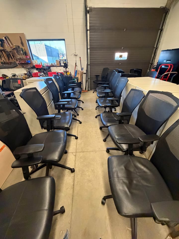Black Mesh Back Office Chair