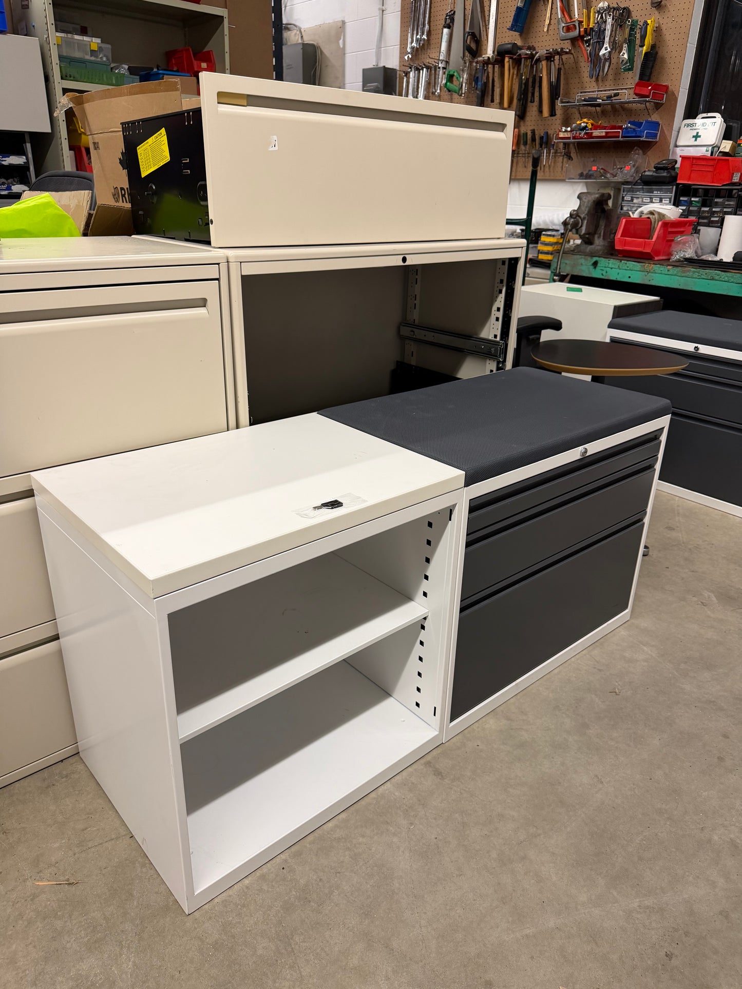 Double Cabinets / Drawers