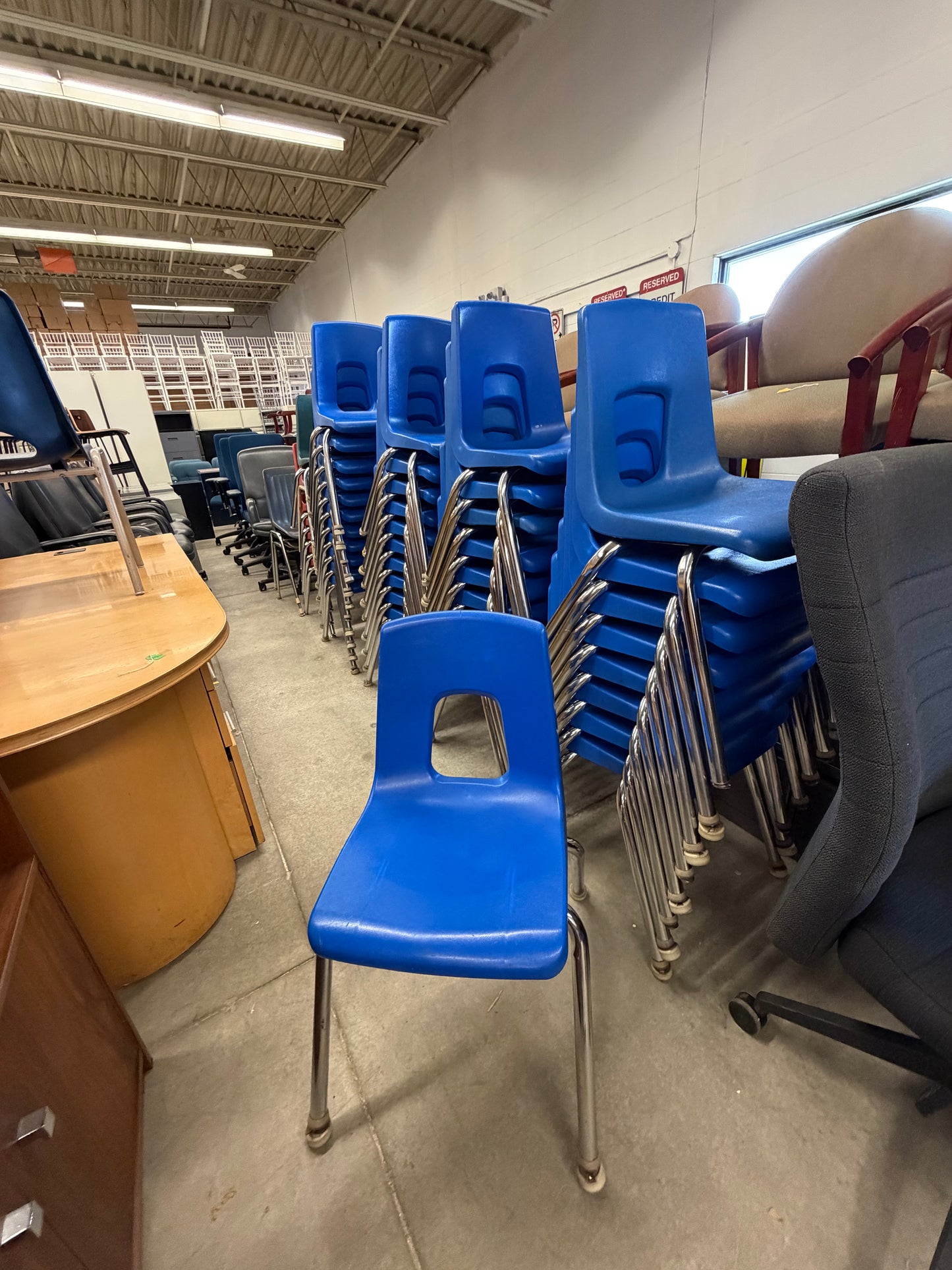18" Royal Blue Stacking Chairs