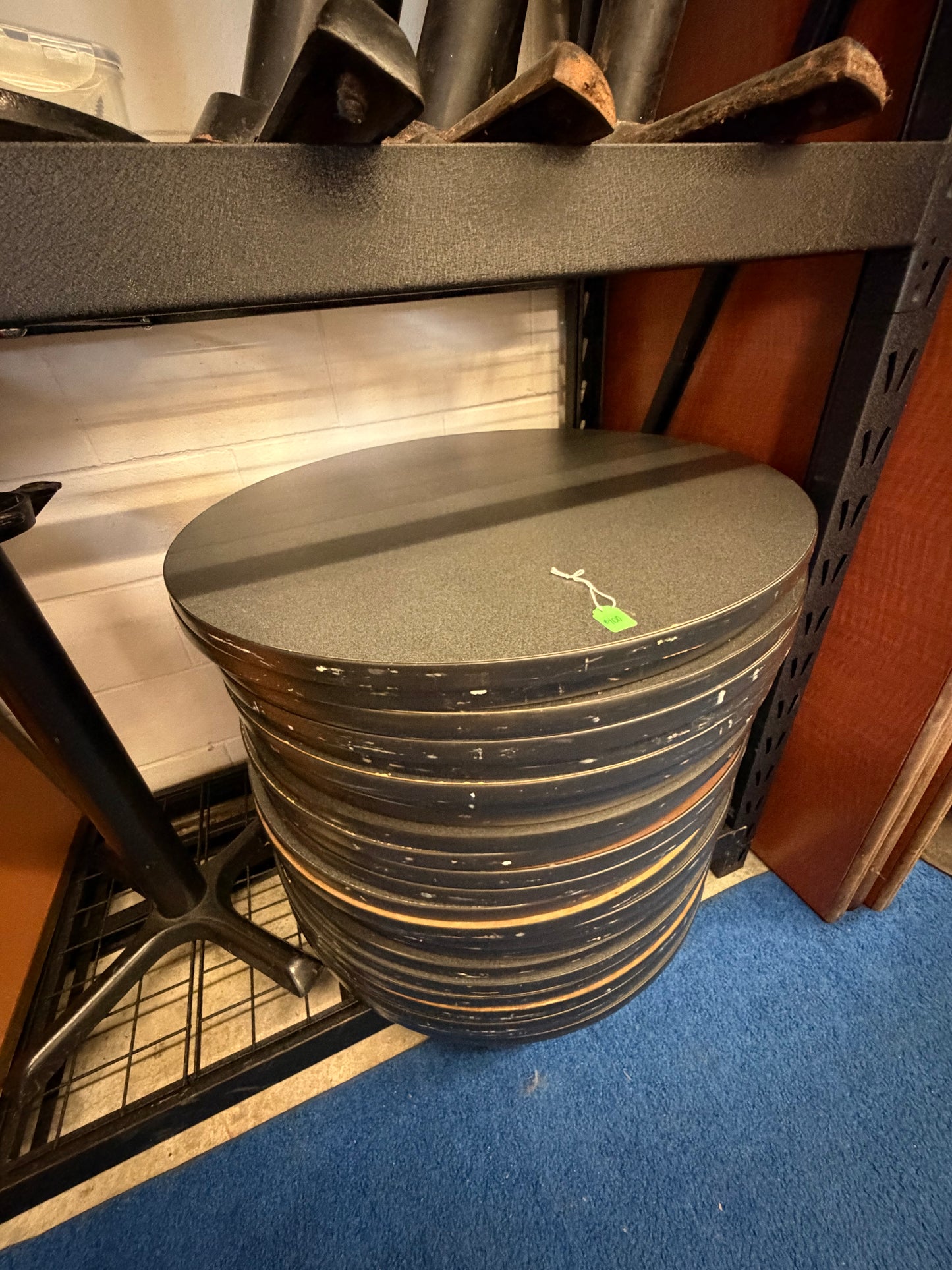 30" Round Cafe / Restaurant / Meeting Room Tables