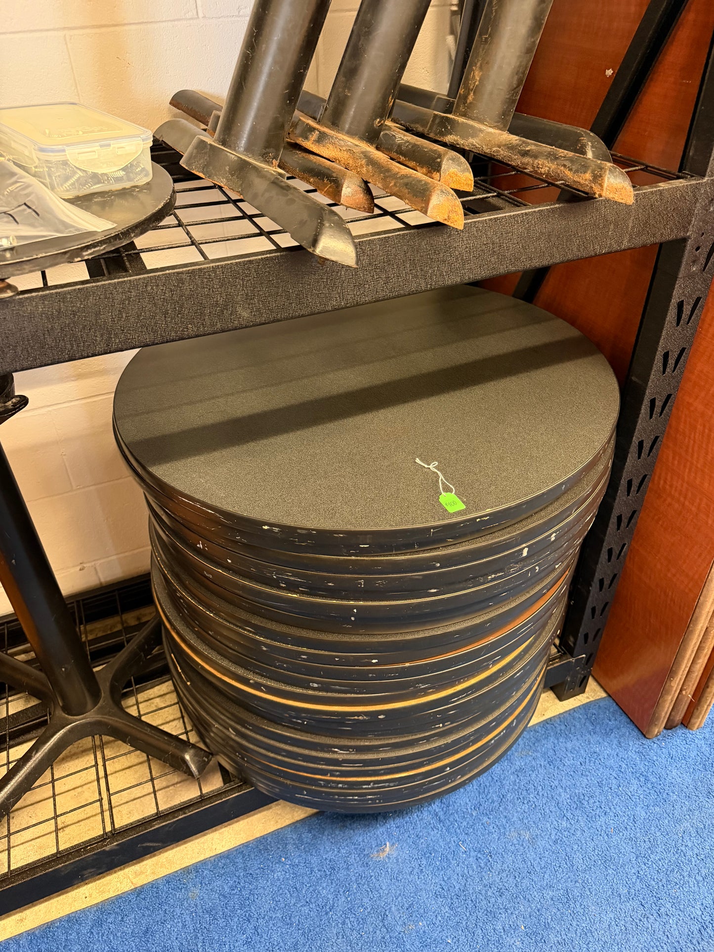 30" Round Cafe / Restaurant / Meeting Room Tables