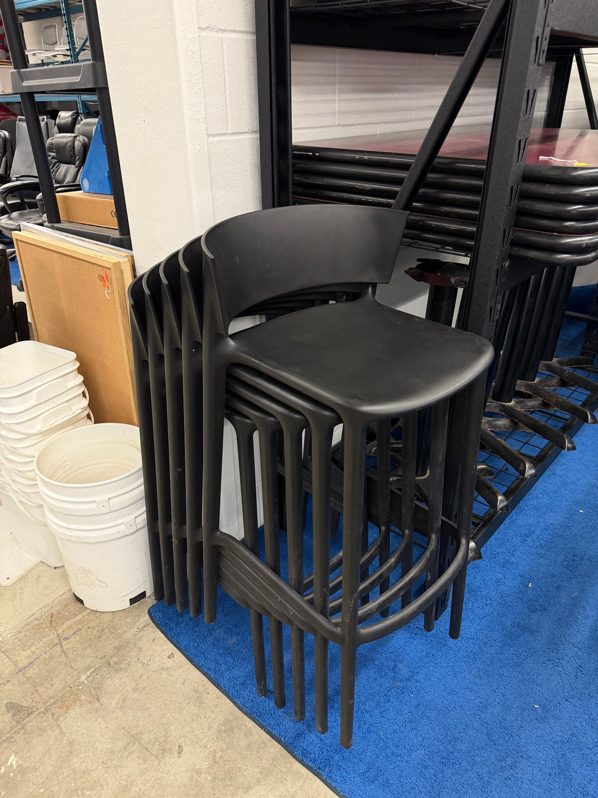 Bar Height Chairs / Stools