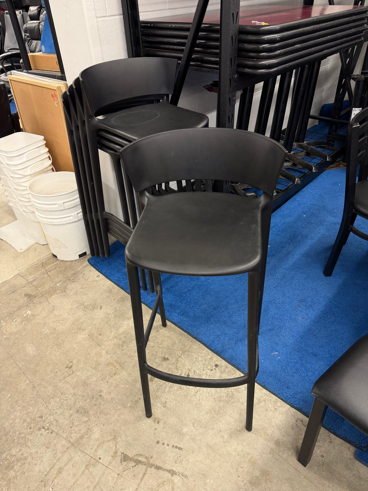 Bar Height Chairs / Stools