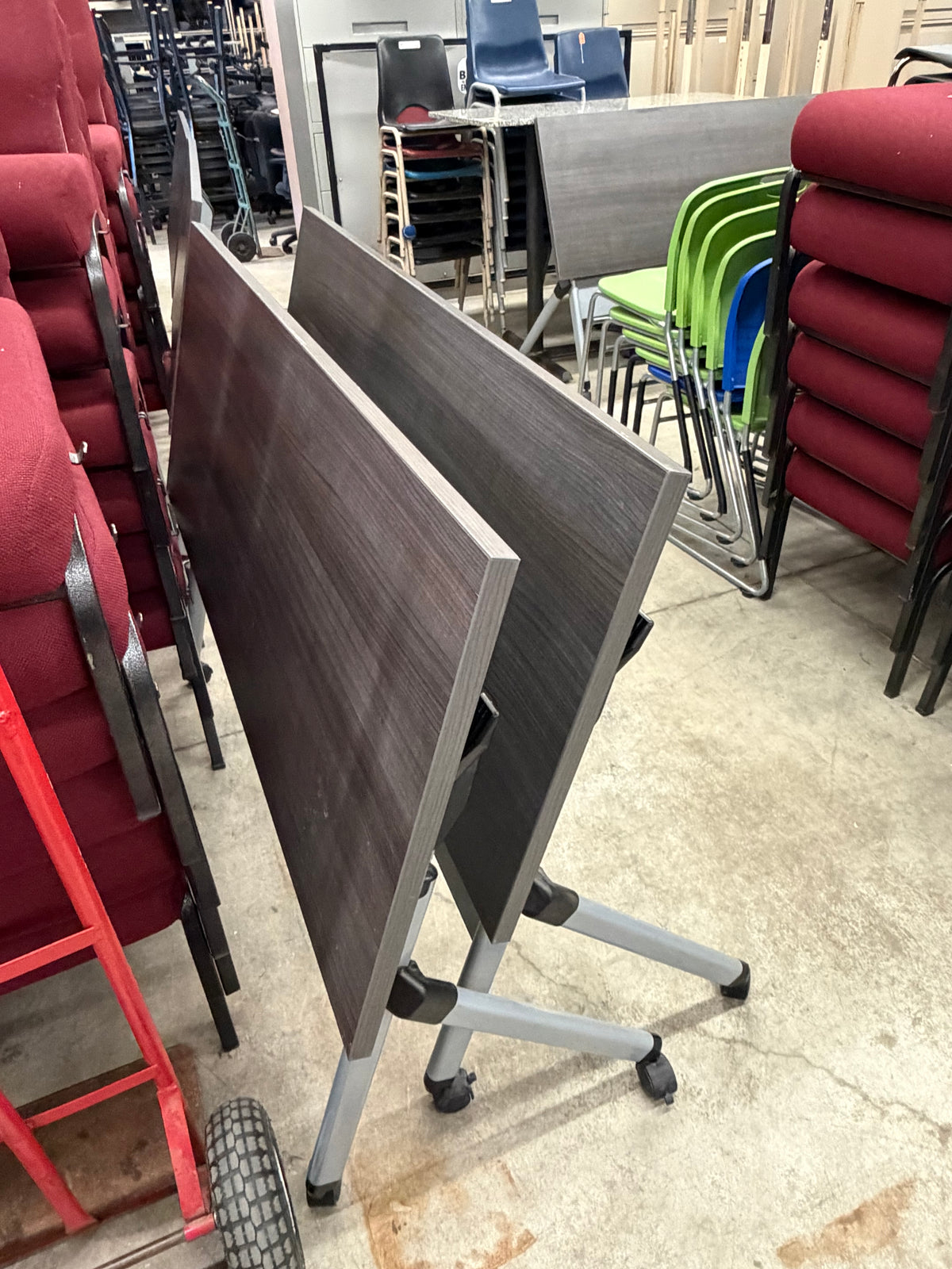 5’ Flip-Top Training Tables